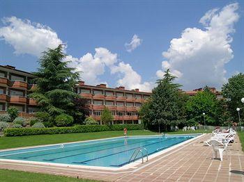 Checkin Montserrat 4*