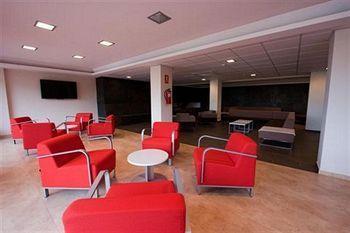 Checkin Montserrat Hotel 4*